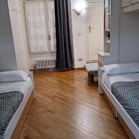 Historic Center - With 2 Single Beds Apartment Bologna Exterior foto