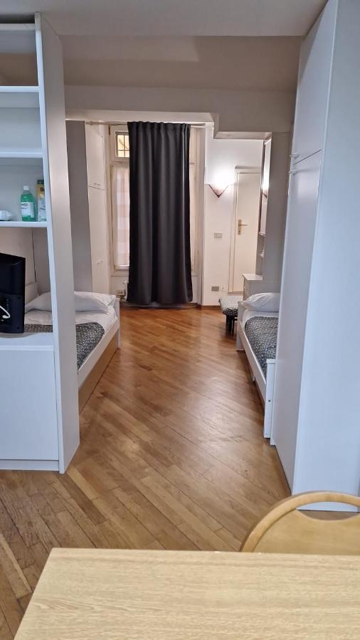 Historic Center - With 2 Single Beds Apartment Bologna Exterior foto