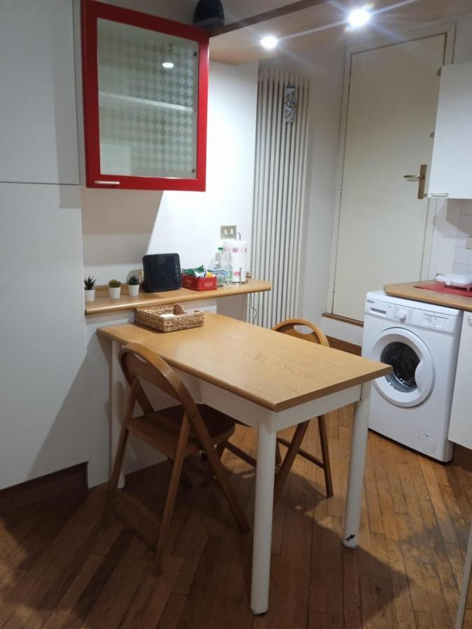 Historic Center - With 2 Single Beds Apartment Bologna Exterior foto